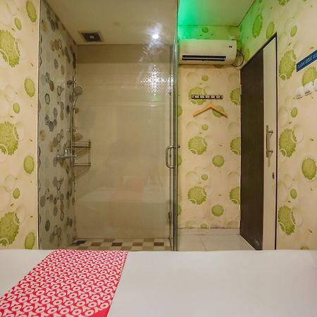 Super Oyo Capital O 92633 Spring Hotel Gubeng 泗水 外观 照片