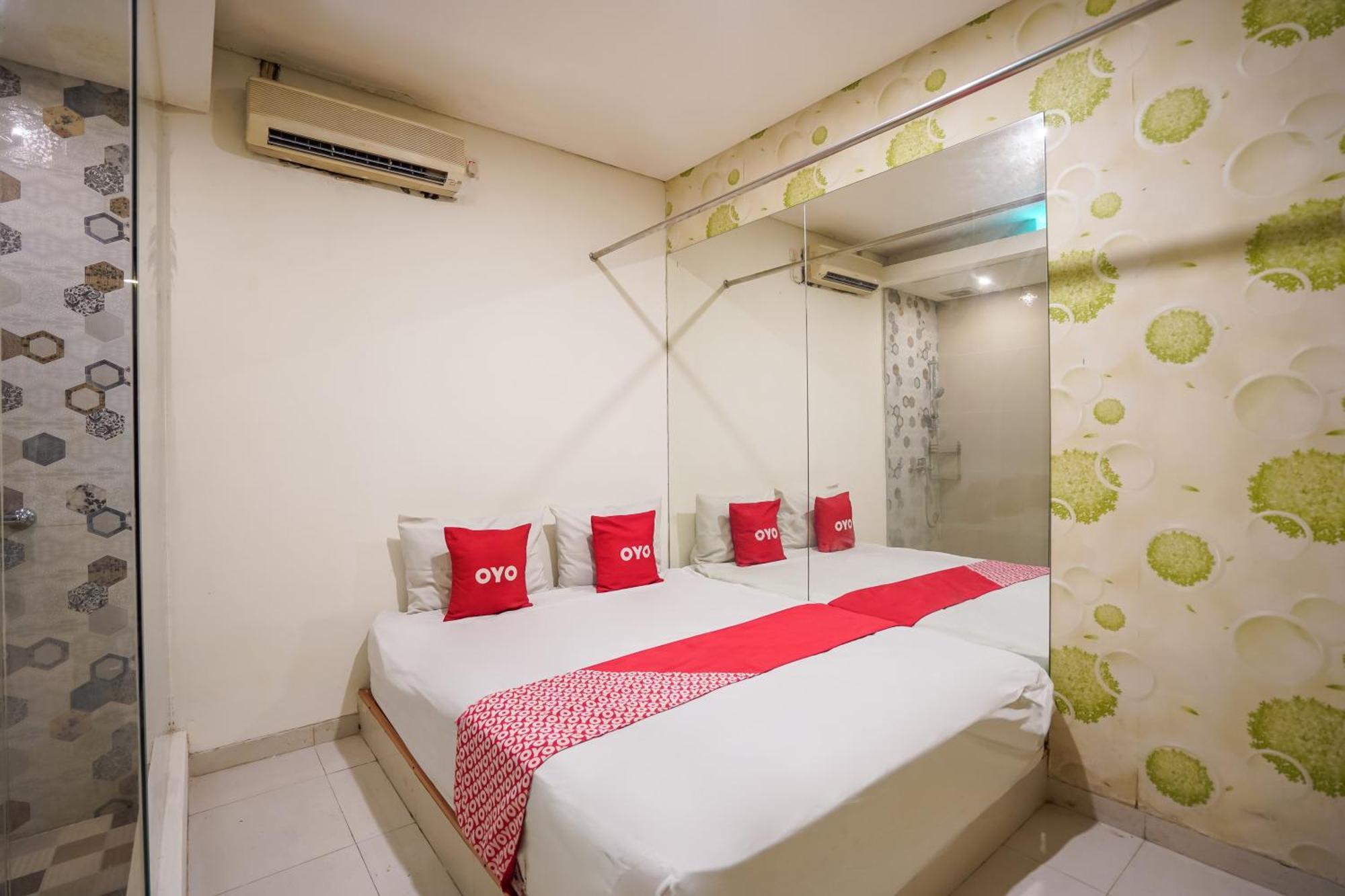 Super Oyo Capital O 92633 Spring Hotel Gubeng 泗水 外观 照片